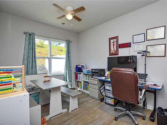 5th image of 3707 Nathans Way