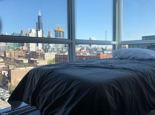 179 N Aberdeen St, Chicago, IL 60607