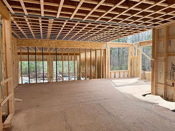 3rd image of 1 Spring St #1