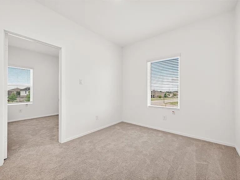 2226 Salinas Dr — Photo 14