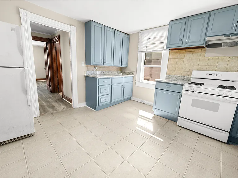 3309 Southern Ave #2 — Photo 2
