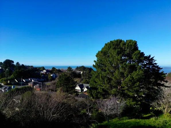 2259 Norman Ct, Eureka, CA 95503