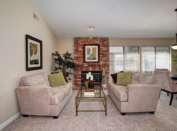 4th image of 1669 Ashford Dr