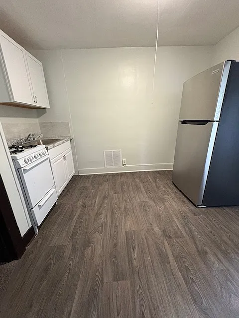 310 E Main Street - 1A — Photo 4