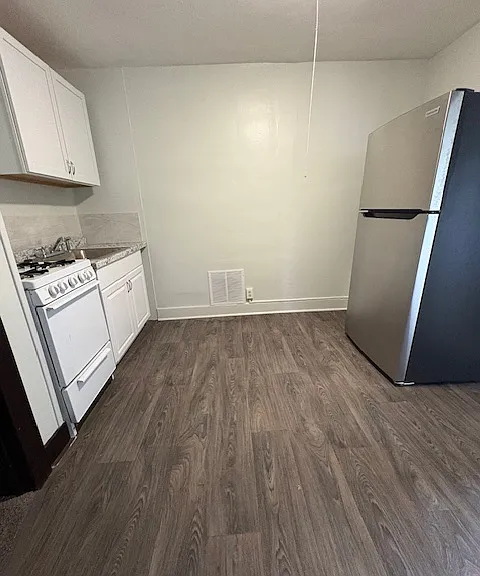 310 E Main St #1A — Photo 4