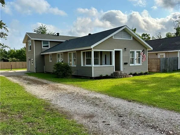 824 Shady Ln, Westlake, LA 70669