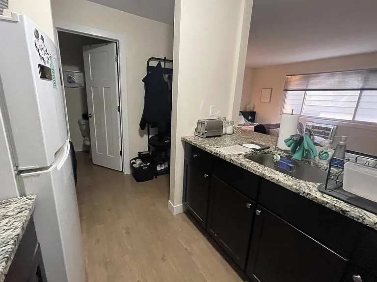 1535 N Van Buren St — Photo 6