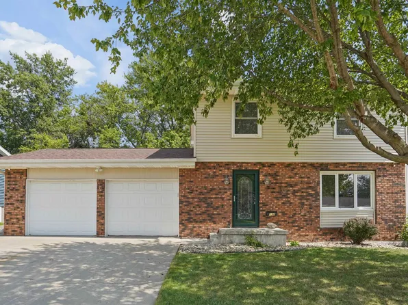 430 Balboa Ave, Cedar Falls, IA 50613