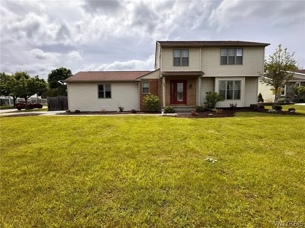 183 Patton Pl, Williamsville, NY 14221