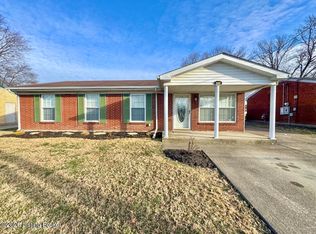 244 Blossom Rd, Louisville, KY 40229