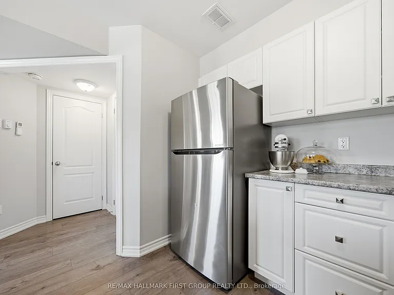 430 Lonsberry Dr #109 — Photo 14