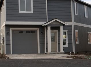 100 Poppy Bay Pl, Talent, OR 97540