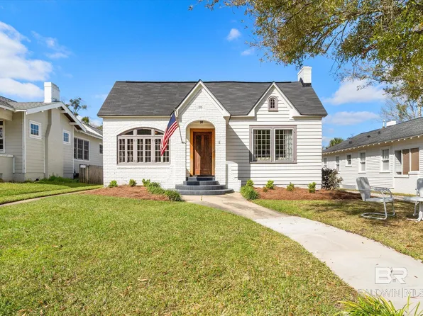 55 Silverwood St, Mobile, AL 36607