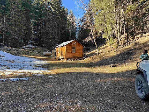 2nd image of 479 Hay Canyon Rd