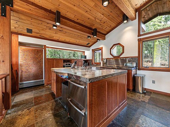 5th image of 4040 Zermatt Rd