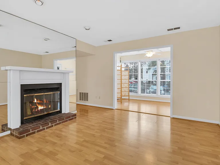 10140 Oakton Terrace Rd — Photo 26