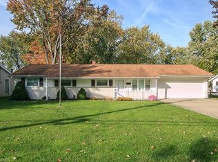 5992 Reynolds Rd, Mentor On The Lake, OH 44060