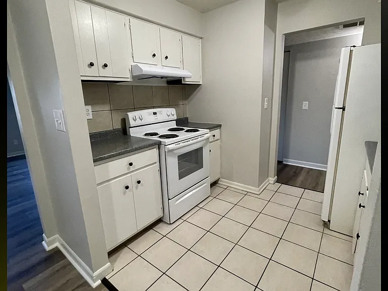 204 Marshall Ave #11 — Photo 4