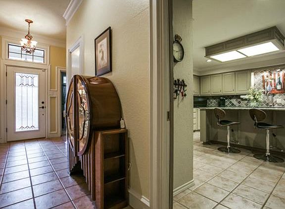 4th image of 2017 N Saint Andrews Ct