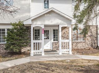1063 Duckwood Dr APT 104, Eagan, MN 55123