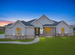 309 Monument Pl, Azle, TX 76020