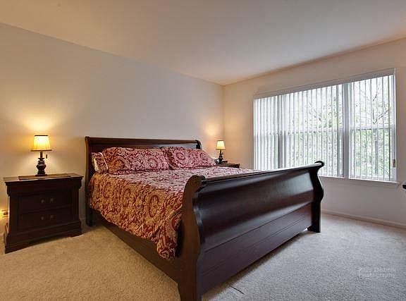 5th image of 464 Pine Lake Cir