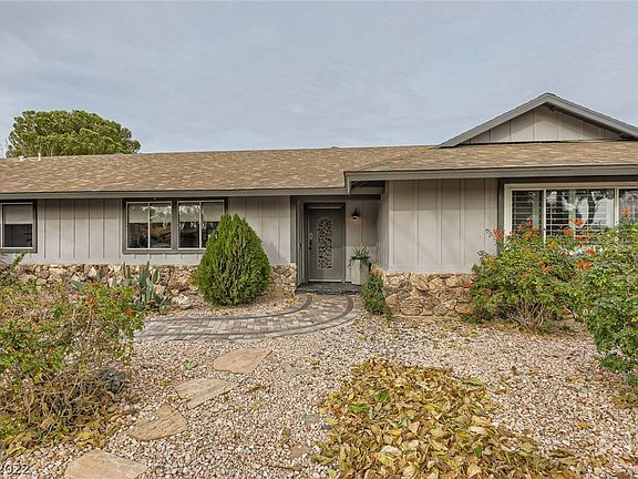 2nd image of 3716 Greencrest Dr