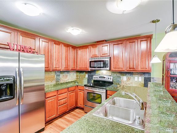 5th image of 11308 124th Ave NE Unit 301