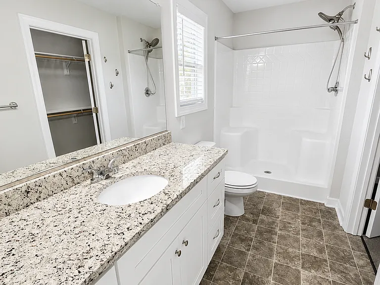2204 Engle Ave — Photo 23
