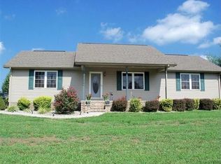 104 Deerwood Dr, Science Hill, KY 42553