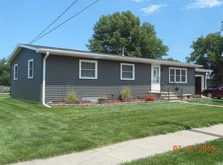 208 E Hebron Ave, Deshler, NE 68340