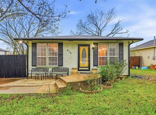 414 Thomas St, Terrell, TX 75160