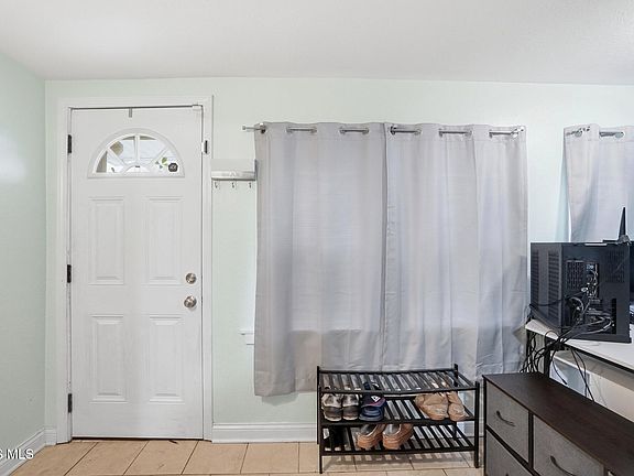 3rd image of 5247 Jackman Rd