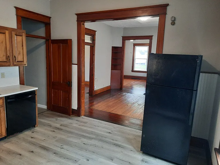 1615 Ferry St — Photo 24