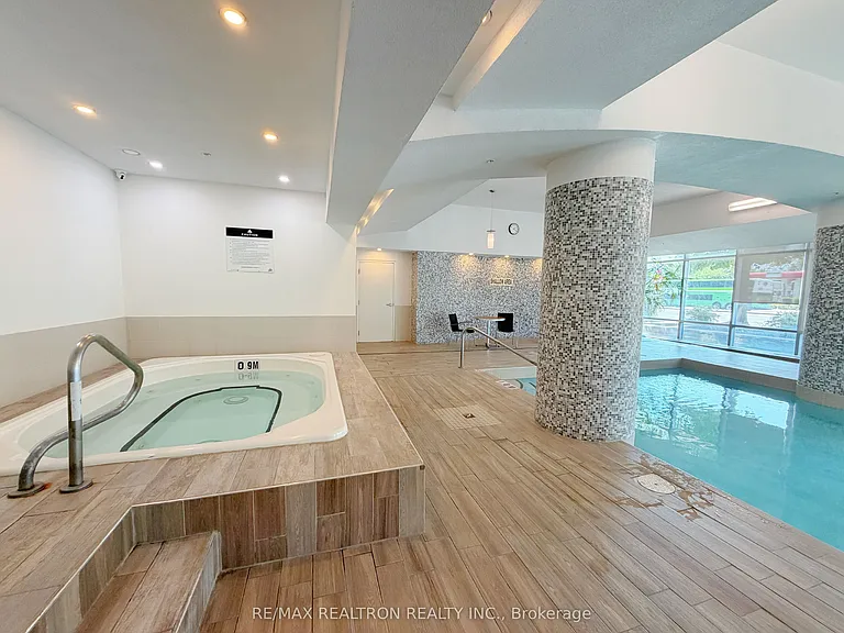 18 Harrison Garden Blvd #1805 — Photo 11