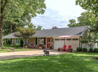 2 Branford Dr, Saint Louis, MO 63132