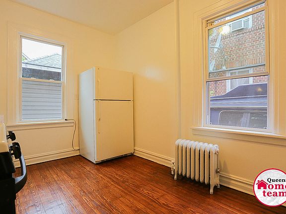 4th image of 3522 89th St
