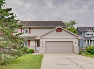 867 Harper Dr, Verona, WI 53593