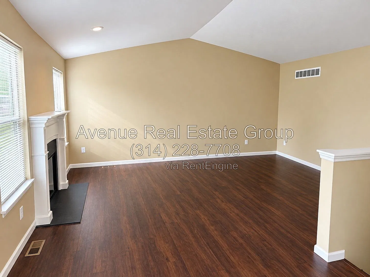 2 bed, 1.0 bath, 1356 sqft, $2,150 — Photo 2