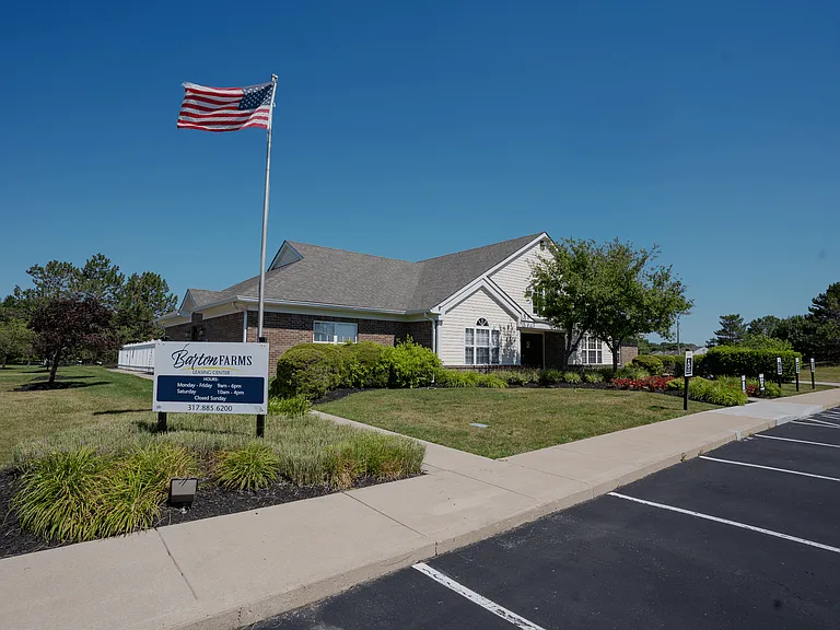 Barton Farms Apartments and Duplexes — Photo 8