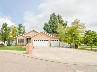 5227 San Jacinto Ct, Pueblo, CO 81005