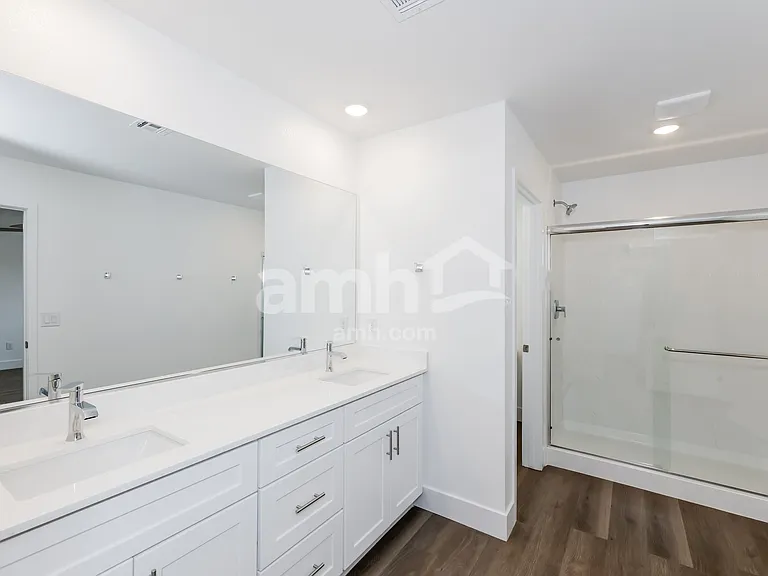 9526 Aldersyde Dr — Photo 11