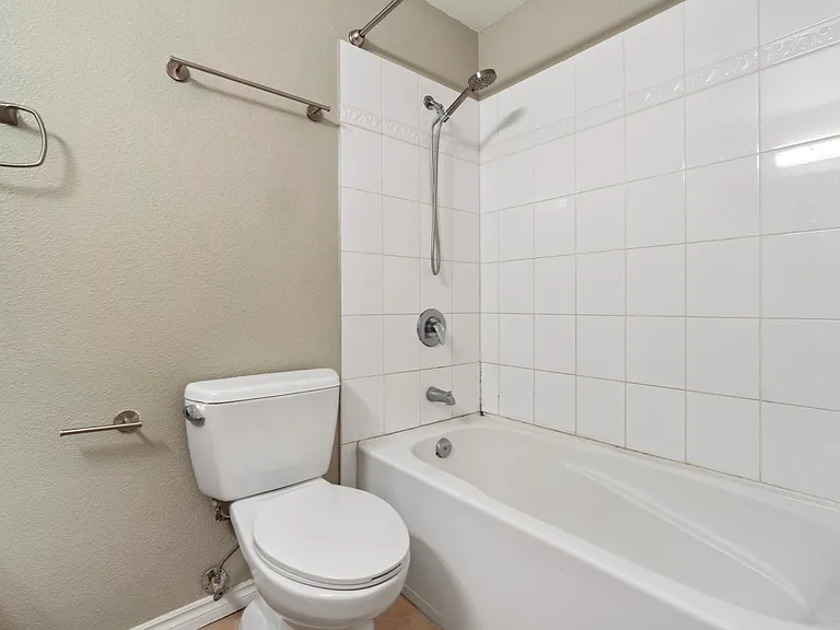 1240 India St #101 — Photo 26