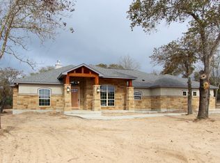152 Eden Crossing, Adkins, TX 78101