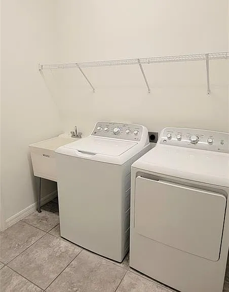 9185 Carmela Ave #208 — Photo 19