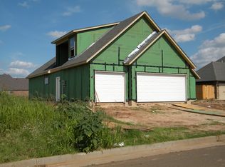 11208 Valhalla Ln, Yukon, OK 73099