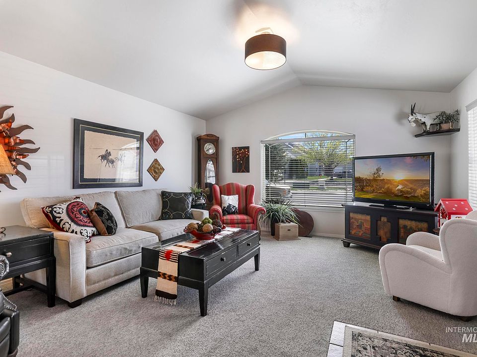 1st image of 2515 Whispering Pine Dr