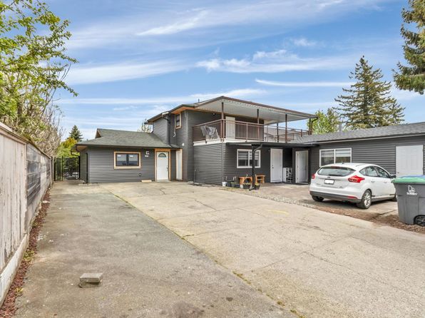 13076 64th Ave, Surrey, BC V3W 1X7