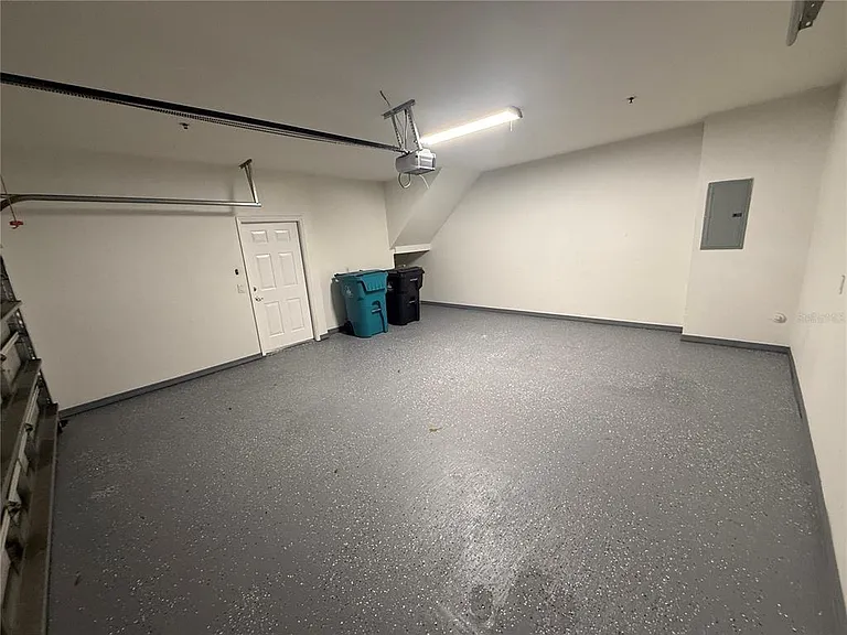 2532 Grand Central Pkwy #3 — Photo 29