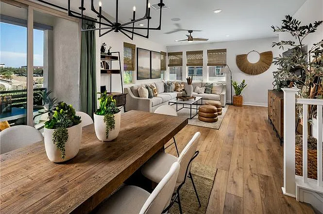 4 bed, 3.5 bath, 2038 sqft, $5,650 — Photo 3
